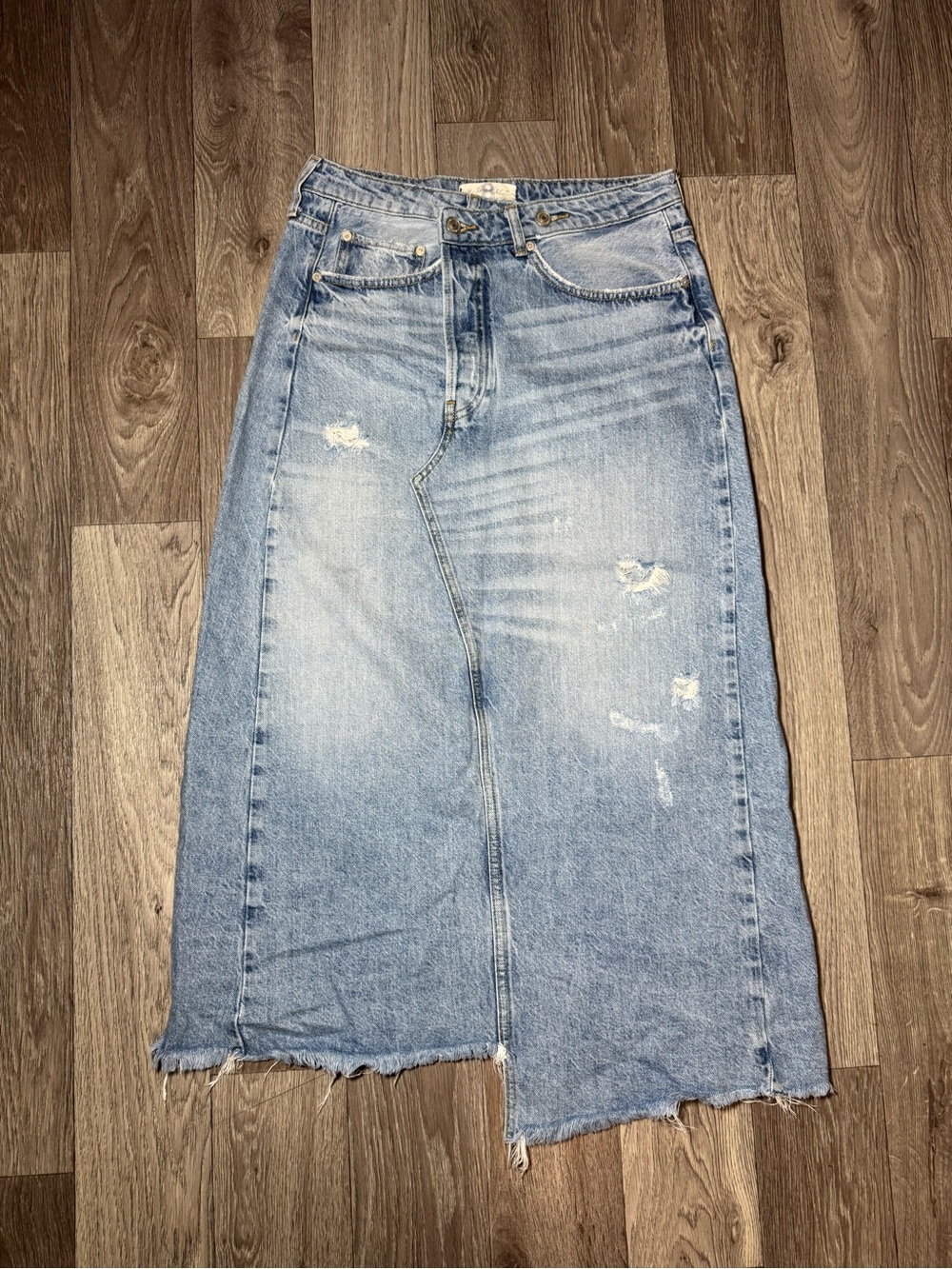 We The Free Womans Distressed Denim Skirt Size 8